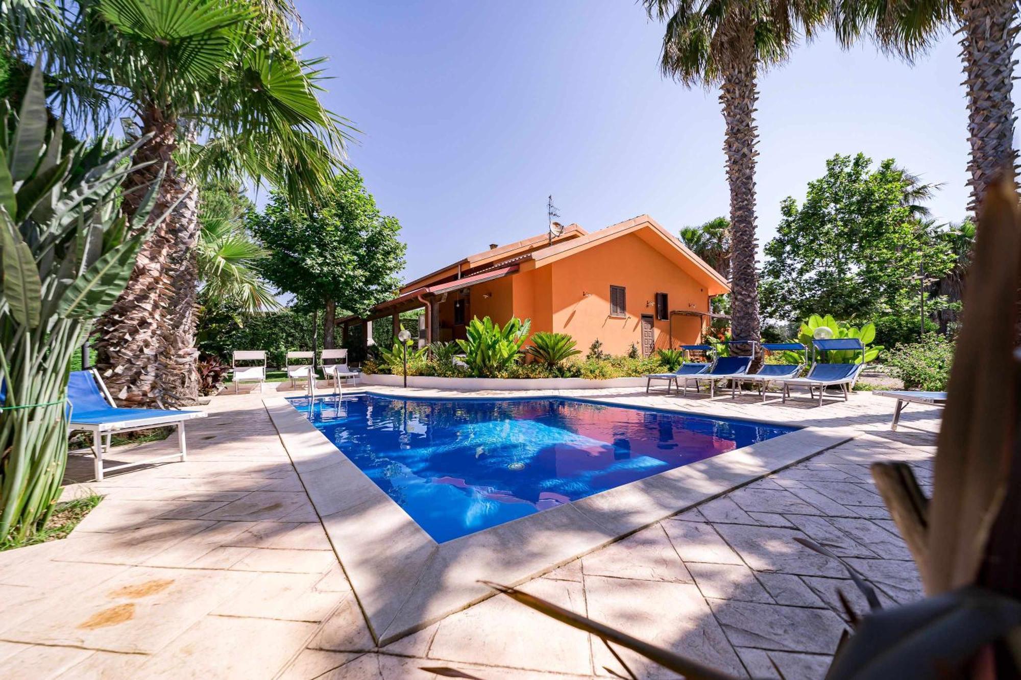 Villa Claudia By Vivimy Parabita Zewnętrze zdjęcie